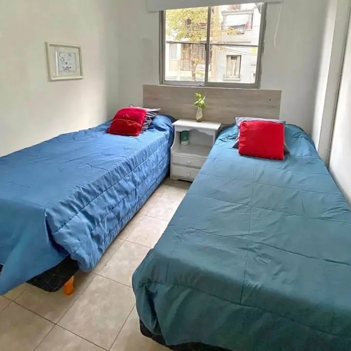 Hosp. Italiano-guemes…3 amb balcon Lavarropas/acepta 1.200u$$ md