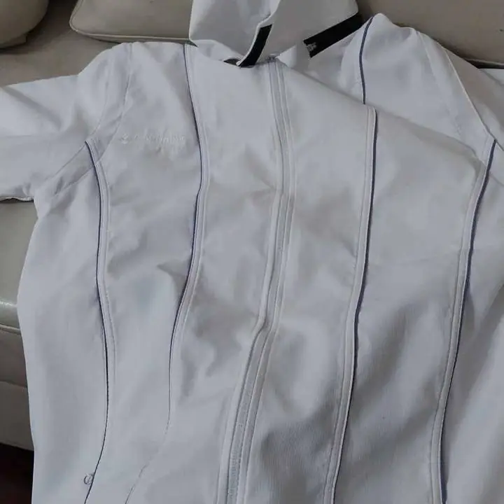 Campera Coluumbia nueva