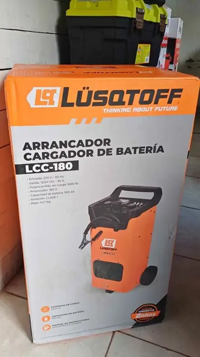 Arrancador Cargador de Batería 12-24v 180A c-pinza LUSQTOFF