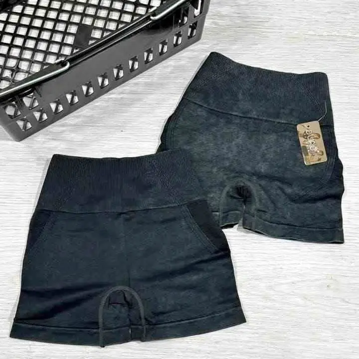 Short negro