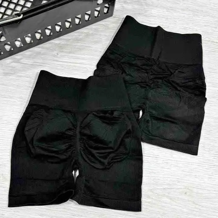 Short levanta cola