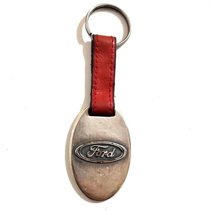 Llavero Metal Ford Strianese Ecosport Focus Fiesta Ranger usado