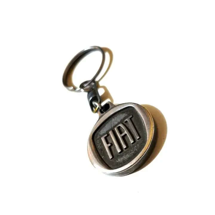 Llavero Fiat Logo Estilo Retro Gris Metal Palio Siena Uno usado