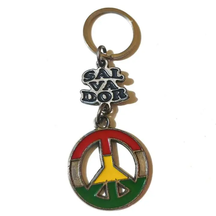 Llavero Recuerdo de Salvador Bolivia Viaje Llaveros Paz Plateado usado