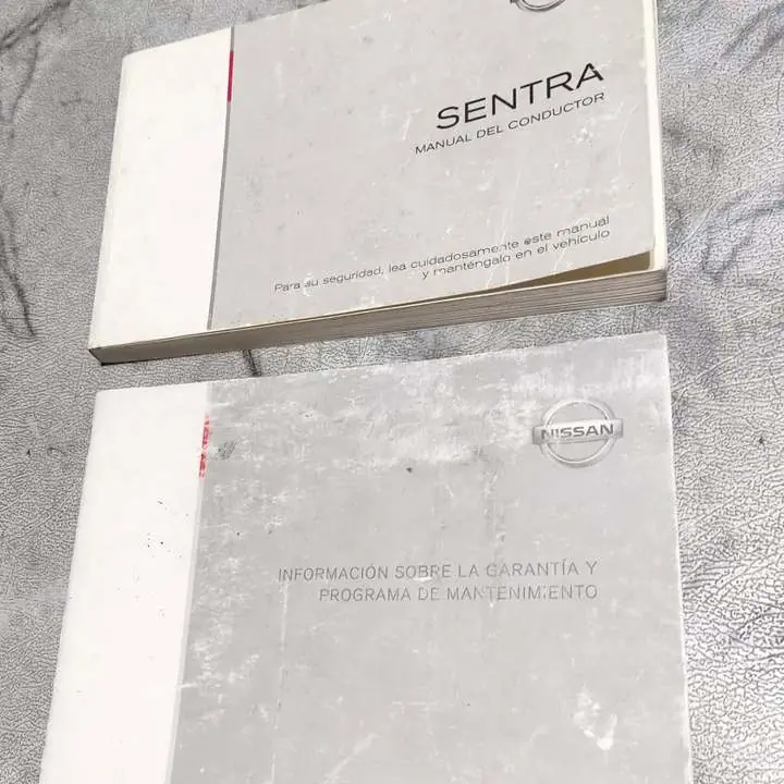 Manual del Usuario Nissan Sentra 2010 Conductor Libro Guia usado