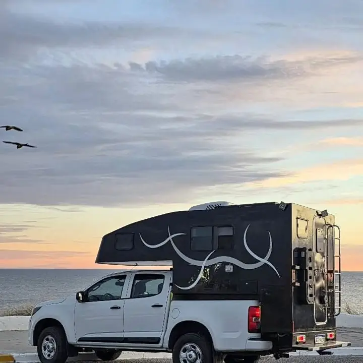 ​Camper Monocasco de Fibra 2025 Totalmente Equipado