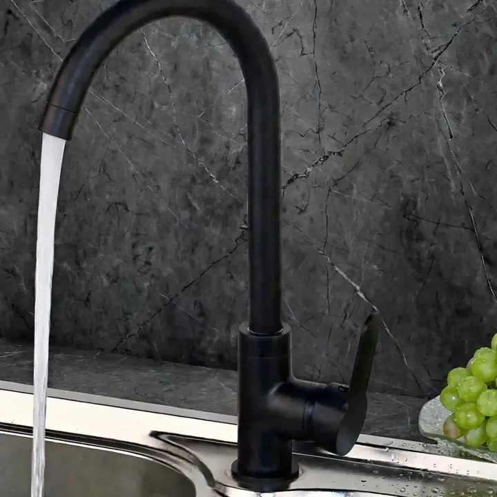 Griferia cocina Mesada Cisne Negro