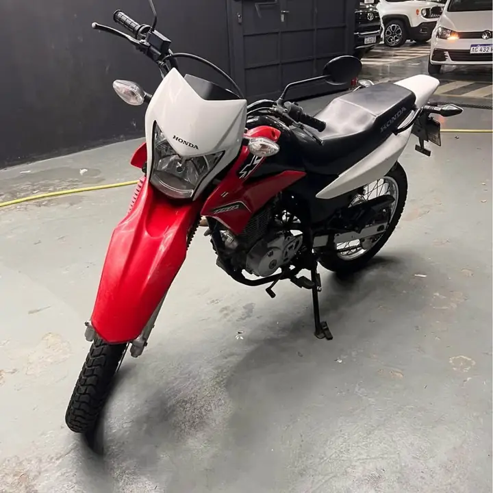 XR 150 2017 30.000 km al día y lista para transferir