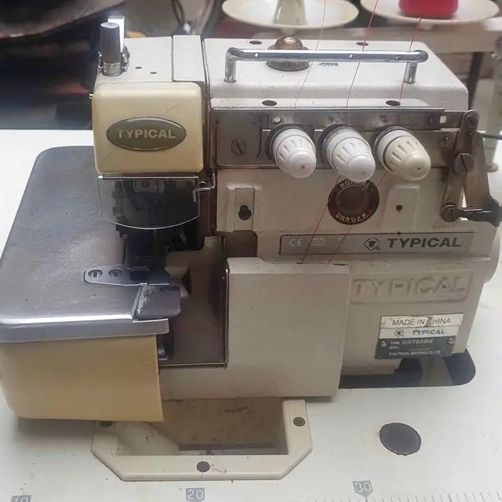 Overlock 3 hilos typical con atraque