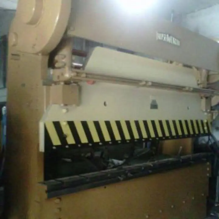 Plegadora de chapa de 3500 mm x 8 mm liquido oportunidad