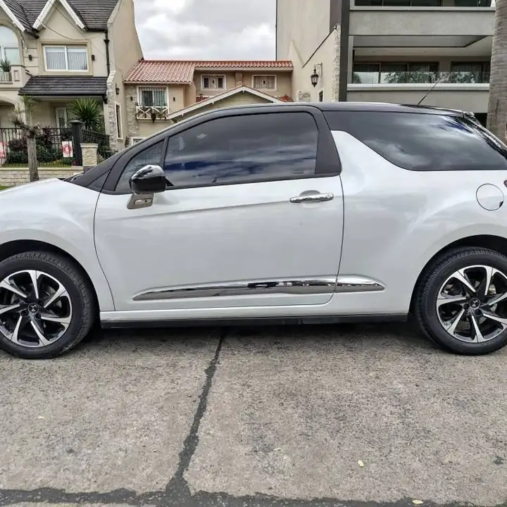 Citroen DS3 1.2 PURETECH AT 6 so chic