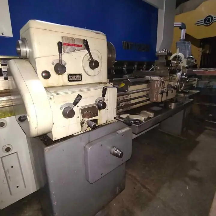 Torno paralelo LAVORE 230 de 1500 mm x 460 mm JUMA Maquinarias