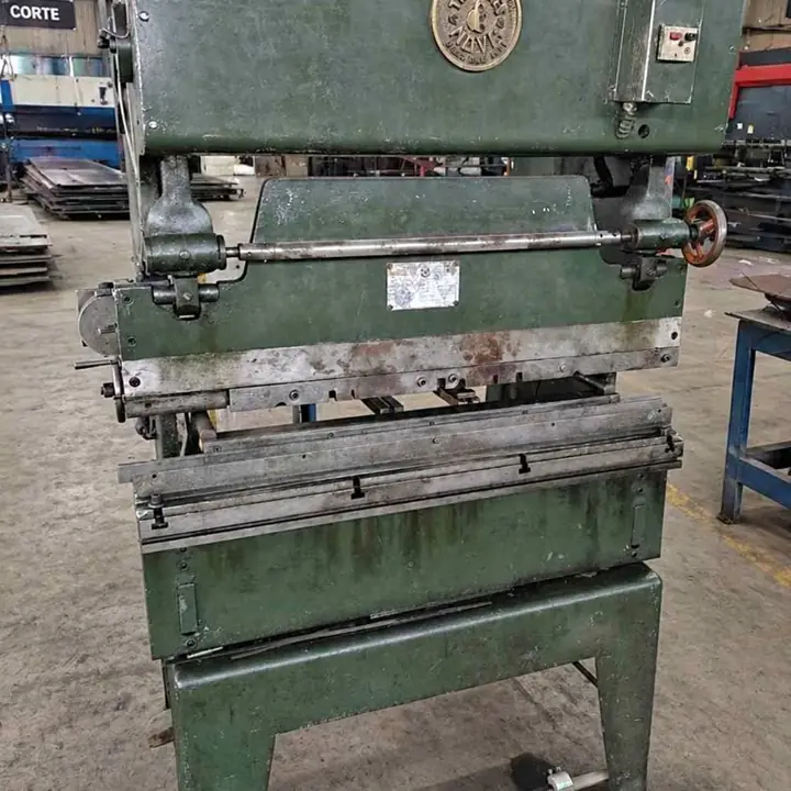 Plegadora de chapa NOVA miniplex de 1000 mm x 20 tn