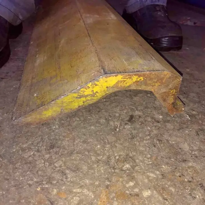 Matriz macho para plegadora de chapa