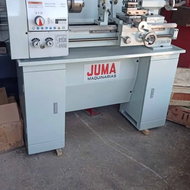 Torno paralelo nuevo de 610 mm x 290 mm