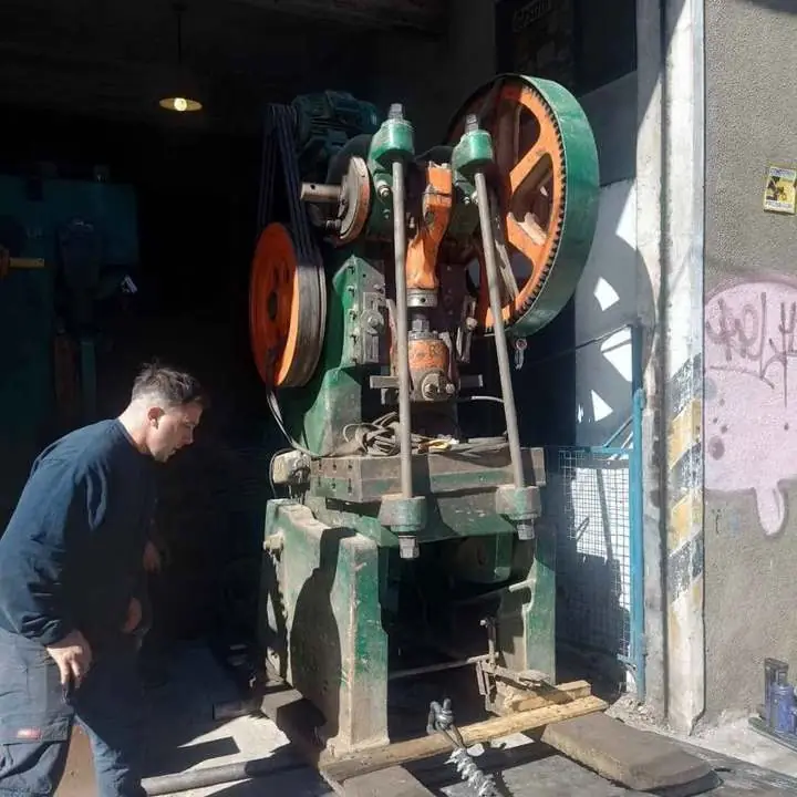 Balancin de 90 tn marca IMKA