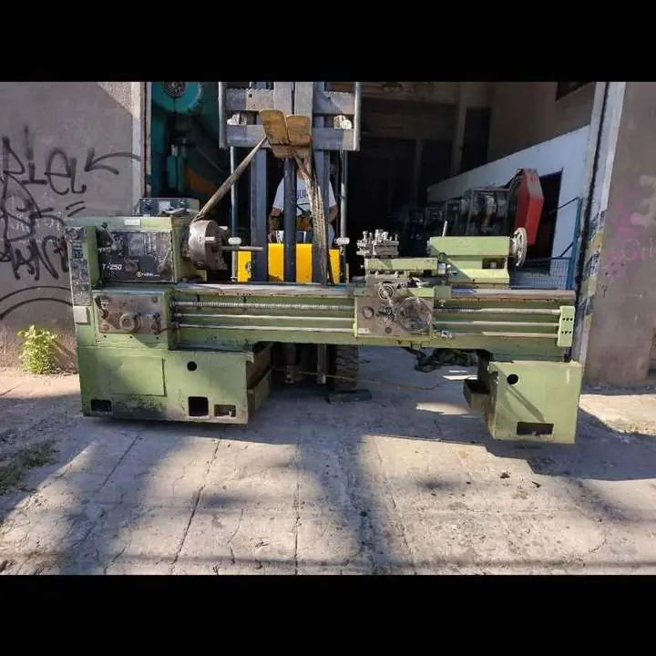 Torno turróñi T 250 de 1600 mm