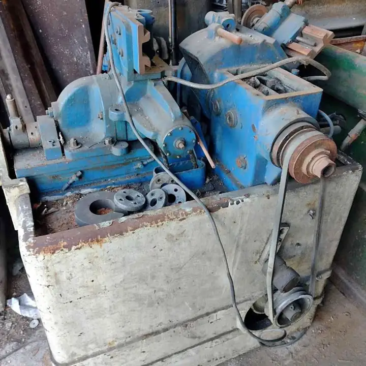 Rectificadora sin centro de 80 mm JUMA Maquinarias