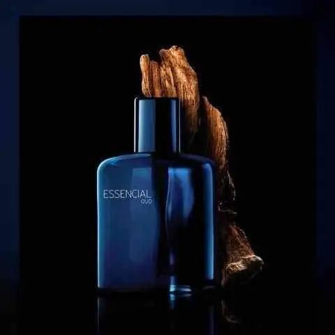 Perfume Essencial Oud masculino vto 3/25