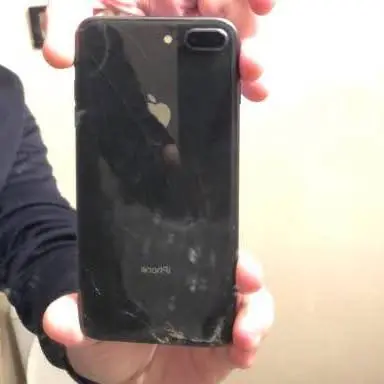 Vendo o permuto por algo de mi interes iPhone 8 plus 64gb