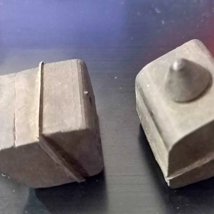 Fiat 1500 coupe topes goma antivibrador de capot delantero