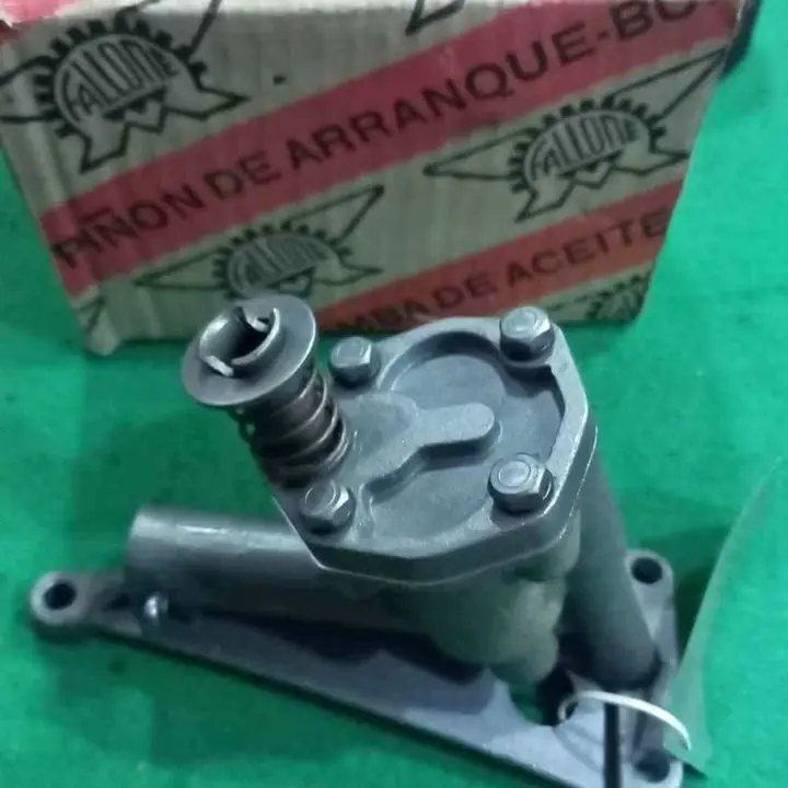 Peugeot 404 bomba aceite