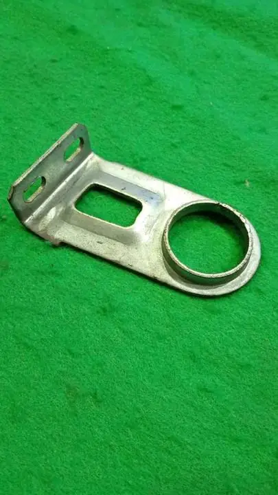 Fiat 600 S 133 soporte trasero silenciador nuevo