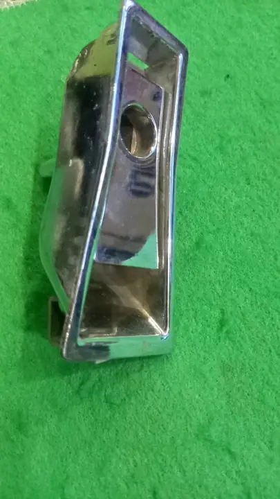 Fiat 800 1500 coupe manija apertura tapa motor o baúl