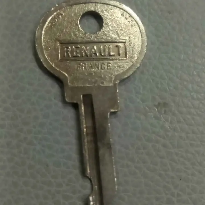 Renault llave virgen made in france