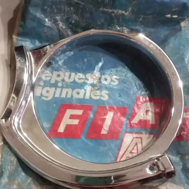 Fiat 1600 coupe aro faro auxiliar lado acompañante
