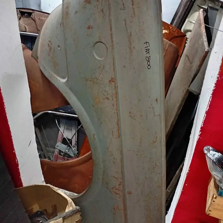 Fiat 800 guardabarros original lado conductor