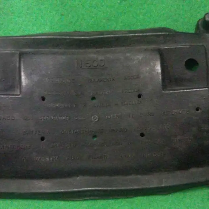 Fiat nuova 500 tapa bateria de goma