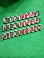 Fiat 125 S insignia trasera original x unidad