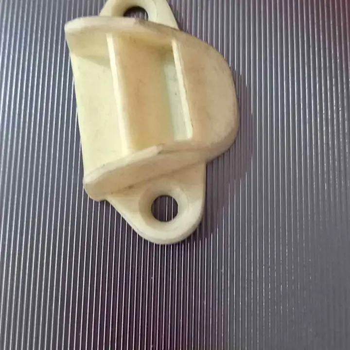 Fiat 600 D reten cerradura puerta "suicida"