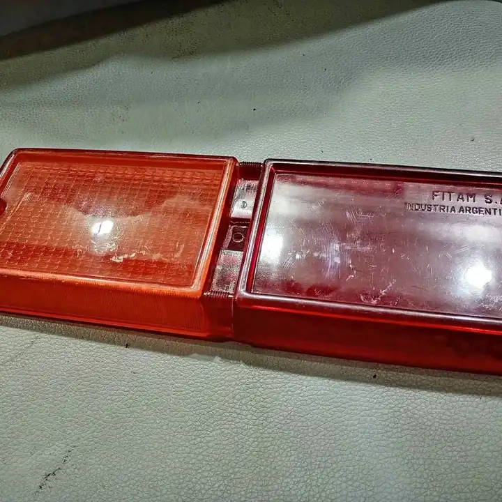 Fiat 128 acrílico trasero izquierdo FITAM