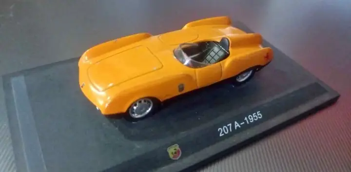 Fiat abarth 207 A escala 1/43