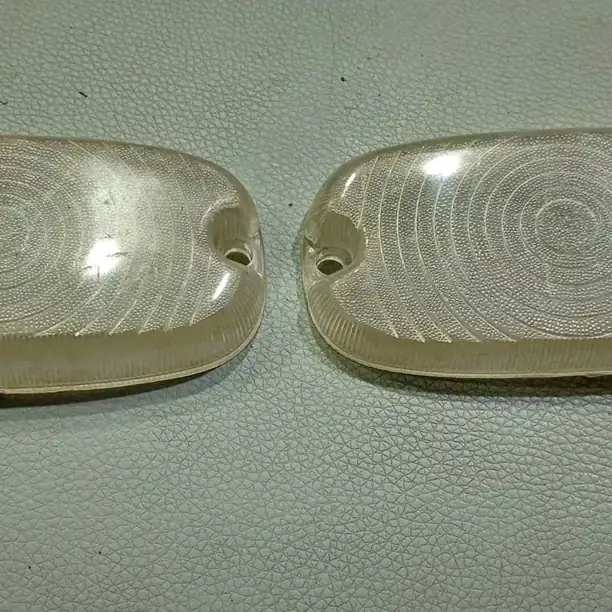 Fiat 1500 1963-1965 plásticos luz posicion x 2