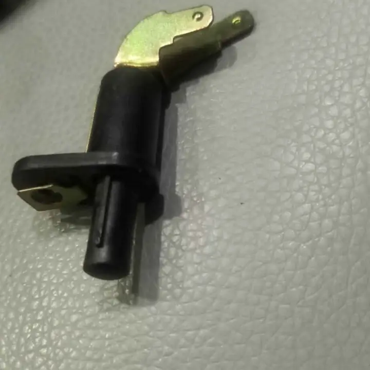 Fiat 1500 coupe pulsador luz vano motor