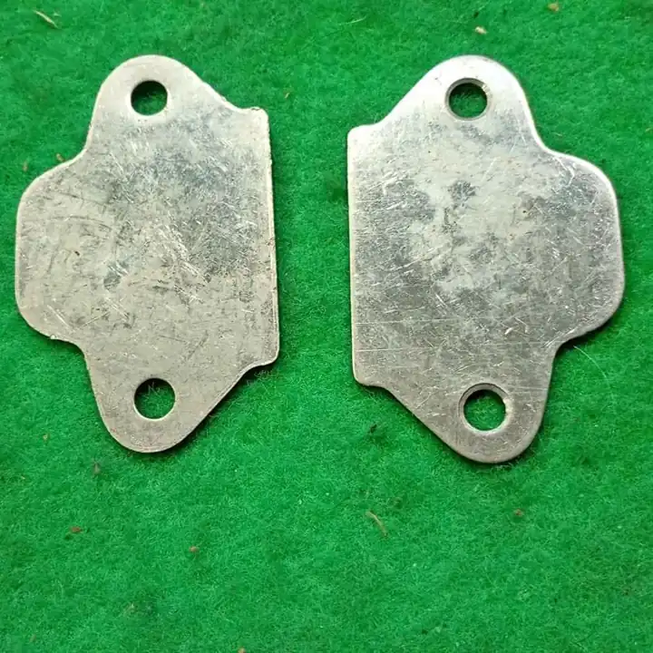 Fiat 600 D suplemento metálico reten de cerradura puerta suicida x 2