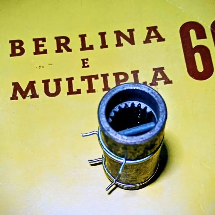 Fiat 600 acople de directa original y nuevo