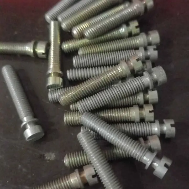 Fiat 600 optica chica tornillo regulador