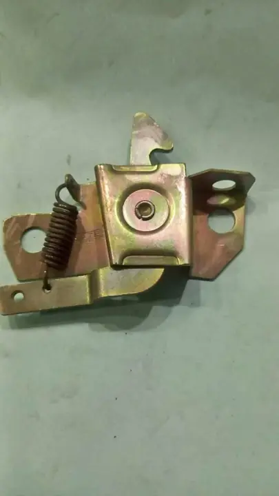 Fiat 1600 125 cerradura capot nueva (hasta modelos 1973 )