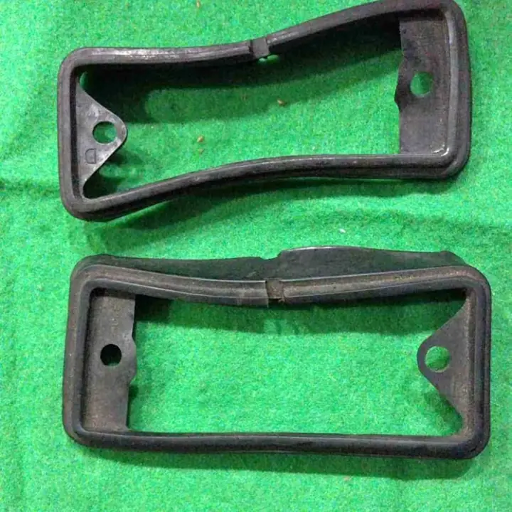 Fiat 133 gomas faro posición