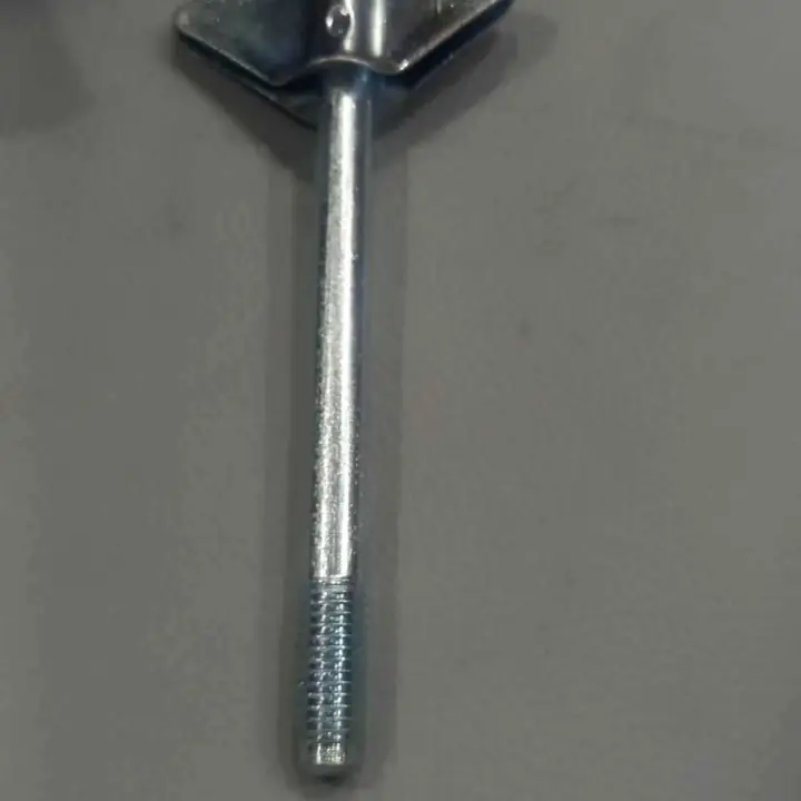 Fiat 1500 tornillo fijacion rueda auxilio