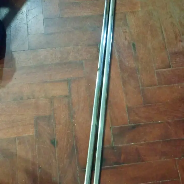 Fiat 600 R molduras zócalo nuevas