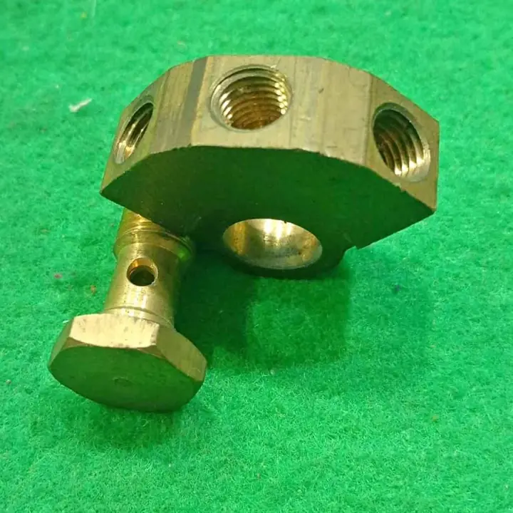 Fiat 600 D tornillo y conector bronce bomba freno