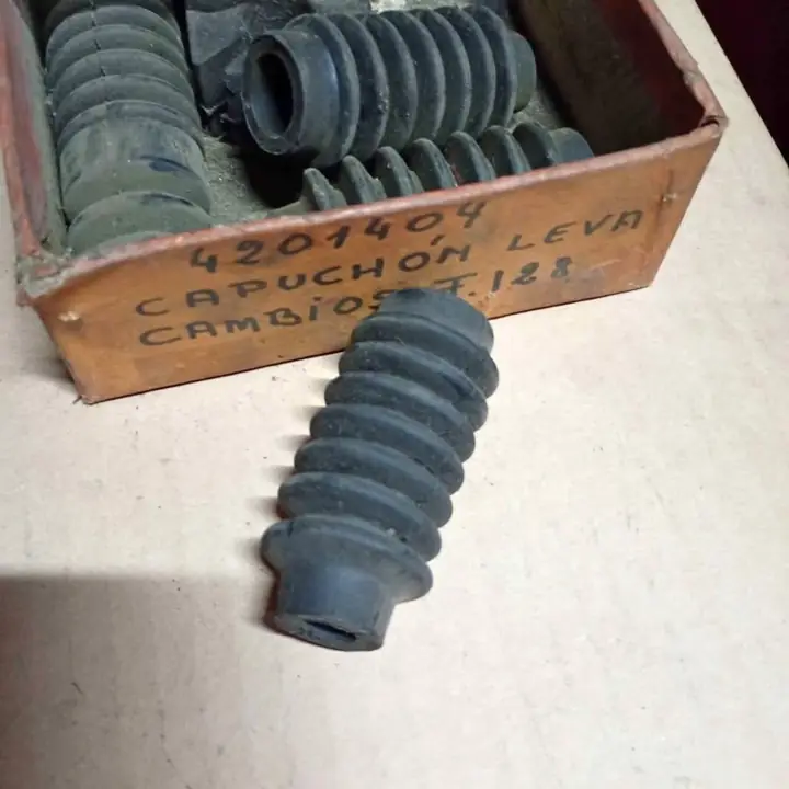 Fiat 128 goma fuelle salida leva caja velocidad