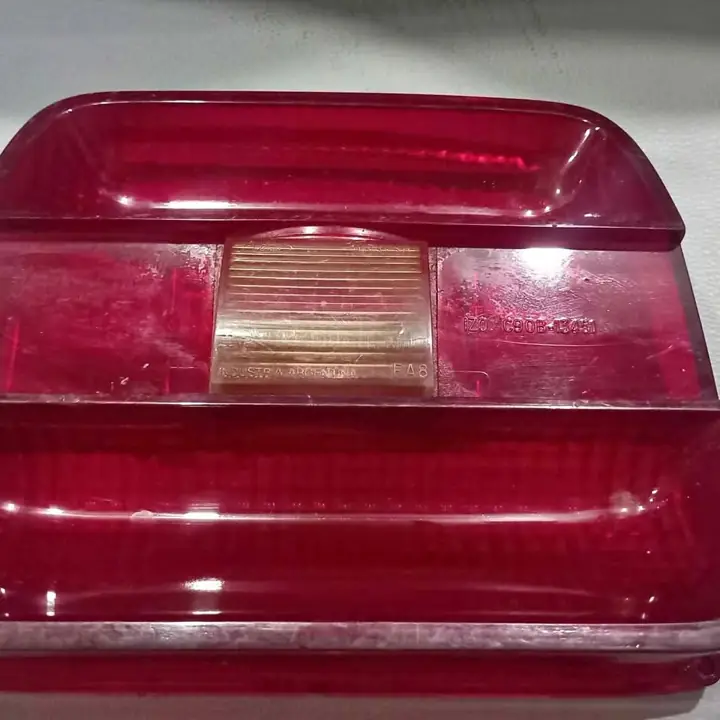 Ford fairlane acrilico trasero izquierdo