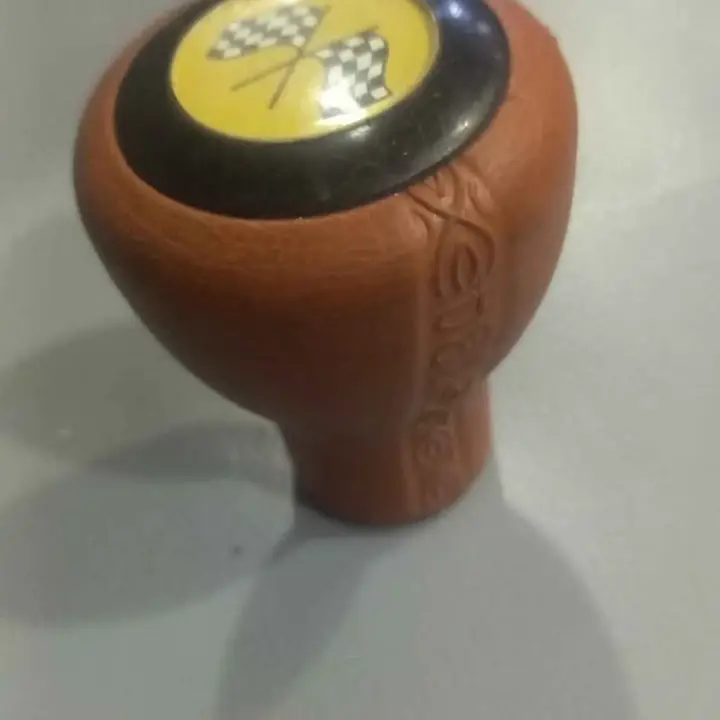 Auto antiguo bocha cambios