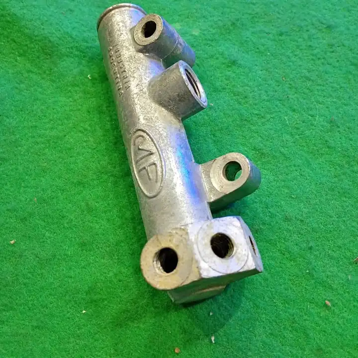 Fiat 600 bomba freno 3 salidas